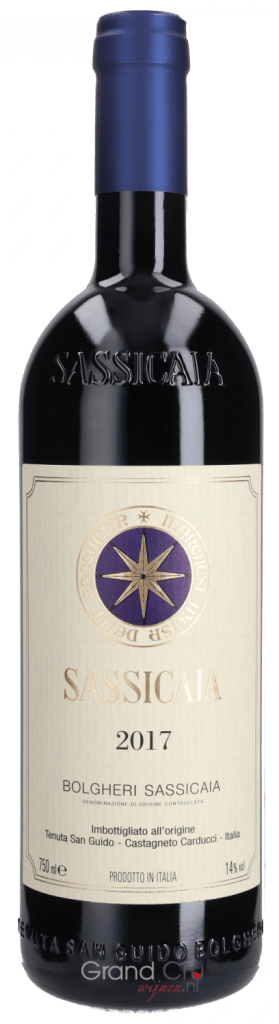 Super Tuscans, Italiaanse topkwaliteit. Een fles Sassicaia 2017 van Tenuta San Guido